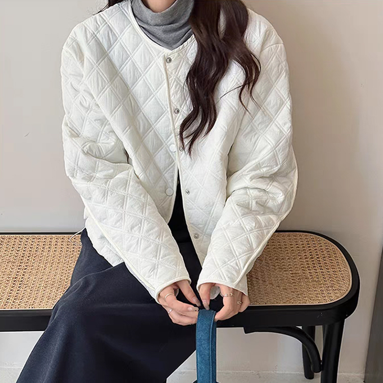 무료 [ONN/ [JP150]퀼팅 루즈핏 패딩/유연한소재/ 소프트한/늘씬함/시크함/ 데이트룩/ 모임룩/누빔/경량패딩