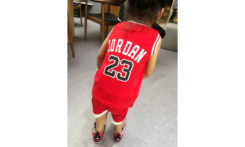 [DOO]37123827 나시 농구 상하세트 유아 아동 운동복 남 녀 공용 의류 체육복 나시+바지 세트 제품