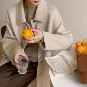 [ONN/ [CT124] 핸드메이드 울 떡볶이 롱 코트 - 소재 / 부드러운 코트 /넉넉한 사이즈/체형커버/세련된/여성코트