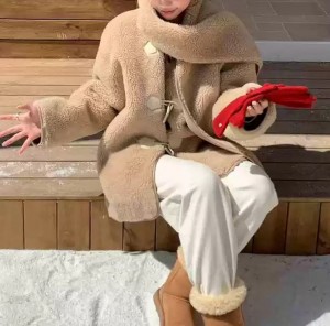 [ONN] /CT131/더플 목도리 코트 세트/ 떡복이 단추 /양털 코트/ 미들 점퍼 /넉넉한 사이즈/체형커버/세련된/