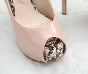 무료[LUC/ 국산 ES.1765 (2color) 핍토 스네이크 에나멜 킬힐(14cm) 하이힐 숙녀화 웨지 하이힐 정장화 굽높은